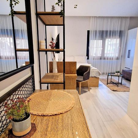 Meligeo Aparthotel Ioánnina Exteriör bild