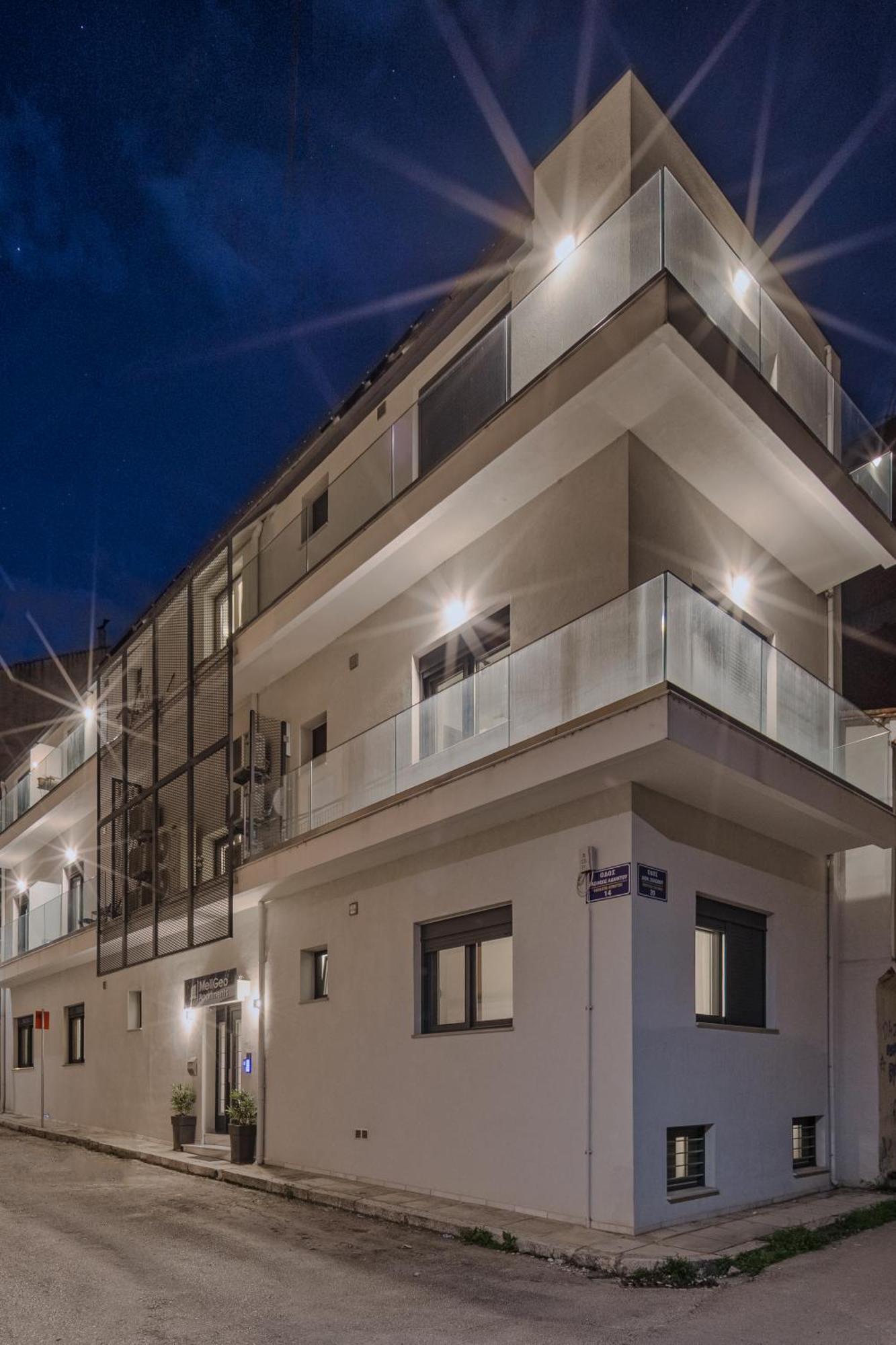 Meligeo Aparthotel Ioánnina Exteriör bild